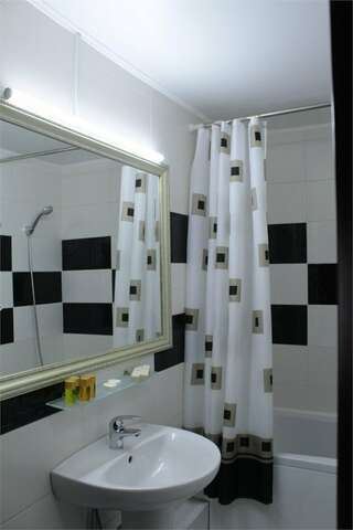 Гостиница Променадъ Ростов-на-Дону Стандарт двухместный бизнес-1