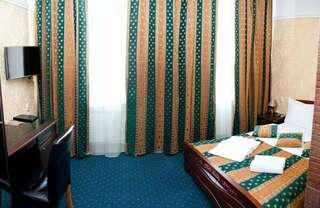 Гостиница Променадъ Ростов-на-Дону Улучшенный номер с кроватью размера «king-size» или 2 отдельными кроватями-3